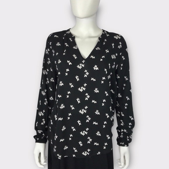 GAP Black Blouse with White Butterfly Pattern V-Neck & Long Sleeves Lightweight - Picture 1 of 6